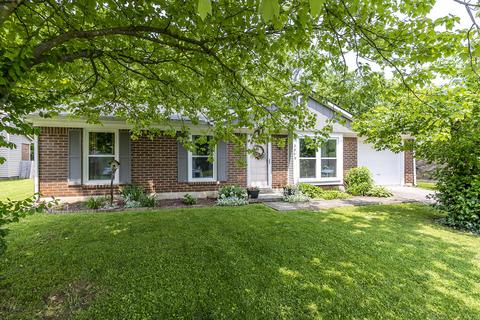 3245 Hunting Hills Dr, Lexington, KY 40515
