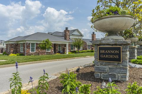101 Brannon Gardens Dr, Nicholasville, KY 40356