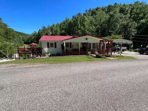 1902 White Oak Branch Rd, West Liberty, KY 41472
