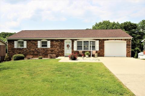 875 White Oak Rd, Irvine, KY 40336