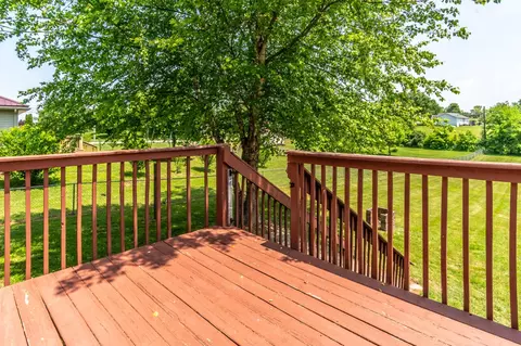 335 Brandon Ct, Berea, KY 40403 photo 12