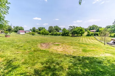 335 Brandon Ct, Berea, KY 40403 photo 13
