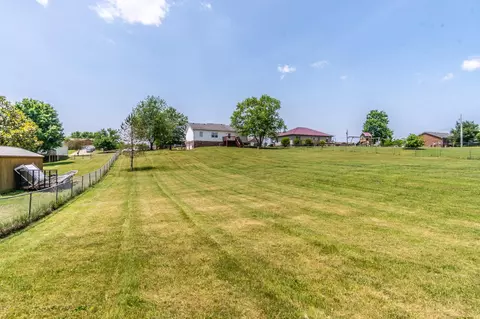 335 Brandon Ct, Berea, KY 40403 photo 17
