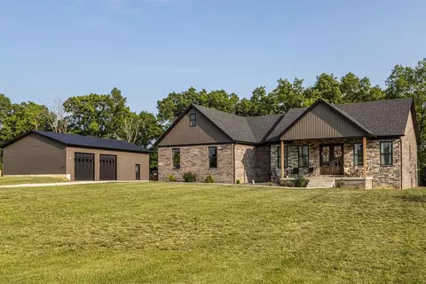 269 Deer Run Dr, Irvine, KY 40336