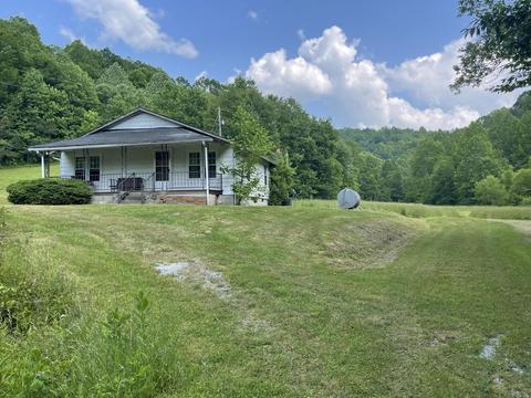 378 Cranes Nest Branch Rd, Barbourville, KY 40906