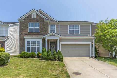 4536 Walnut Creek Dr, Lexington, KY 40509
