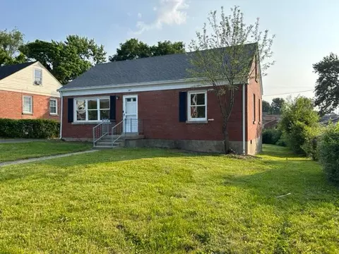 627 Dreamland Dr, Lexington, KY 40505