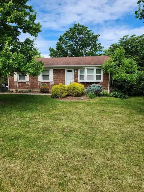 533 Mt Tabor Rd, Lexington, KY 40517