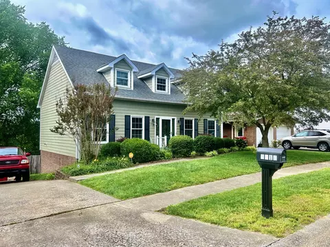 1016 Silver Creek Dr, Frankfort, KY 40601