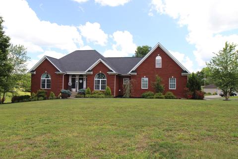 664 Picnic Hill Rd, Irvine, KY 40336