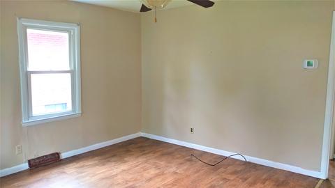 114 Ridgeway Dr, Lancaster, KY 40444 photo 3