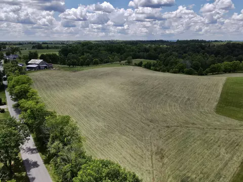 9999 Chestnut Grove Rd, Brodhead, KY 40409