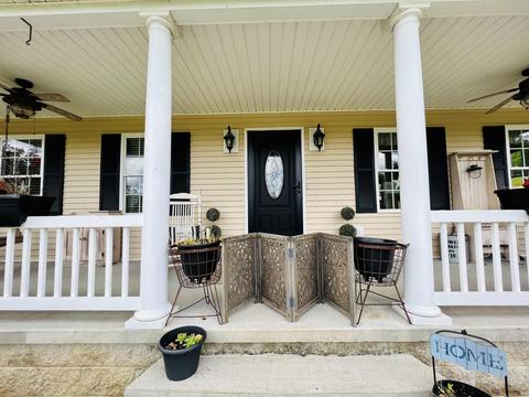 2809 Tom Cat Trl, London, KY 40741