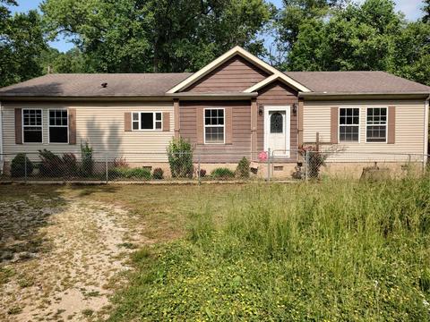 1203 Armory Dr, Jackson, KY 41339
