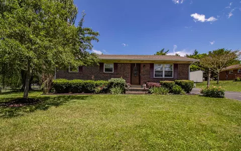 522 Dobbin Dr, Paris, KY 40361