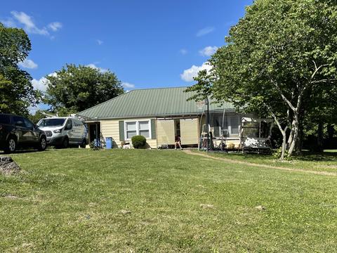 120 Pumphrey St, Flemingsburg, KY 41041