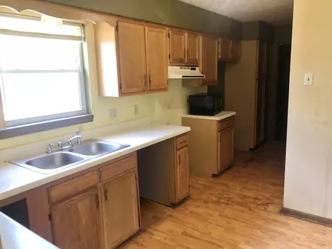 185 Walker Dr, Burnside, KY 42519 photo 9