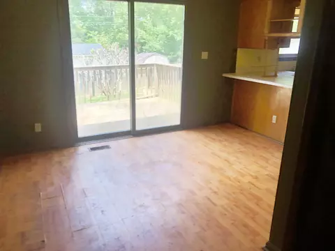 185 Walker Dr, Burnside, KY 42519 photo 8