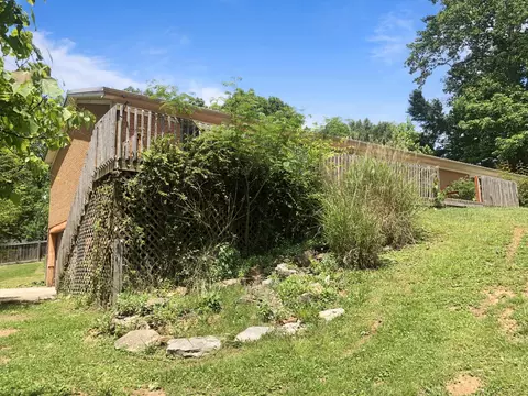 185 Walker Dr, Burnside, KY 42519 photo 5