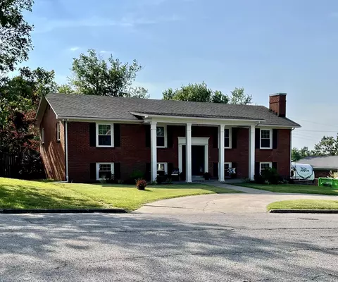 124 Buckwood Dr, Richmond, KY 40475