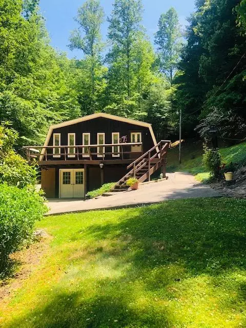3916 Highway 1350, Manchester, KY 40962