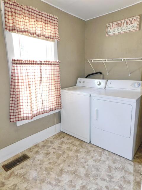 127 Peyton Ave, Irvine, KY 40336 photo 25