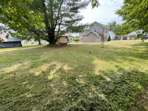 127 Peyton Ave, Irvine, KY 40336 photo 3