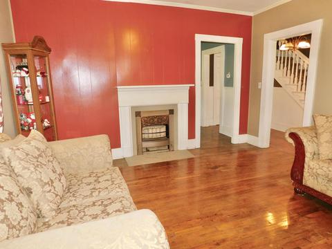 127 Peyton Ave, Irvine, KY 40336 photo 9