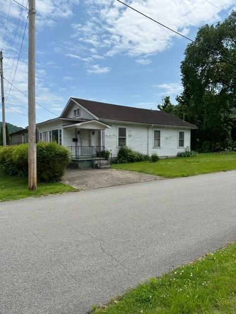 120 N Central Ave, Prestonsburg, KY 41653