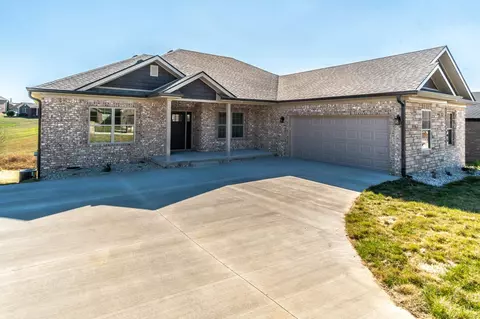 1503 Chardonnay Way, Berea, KY 40403