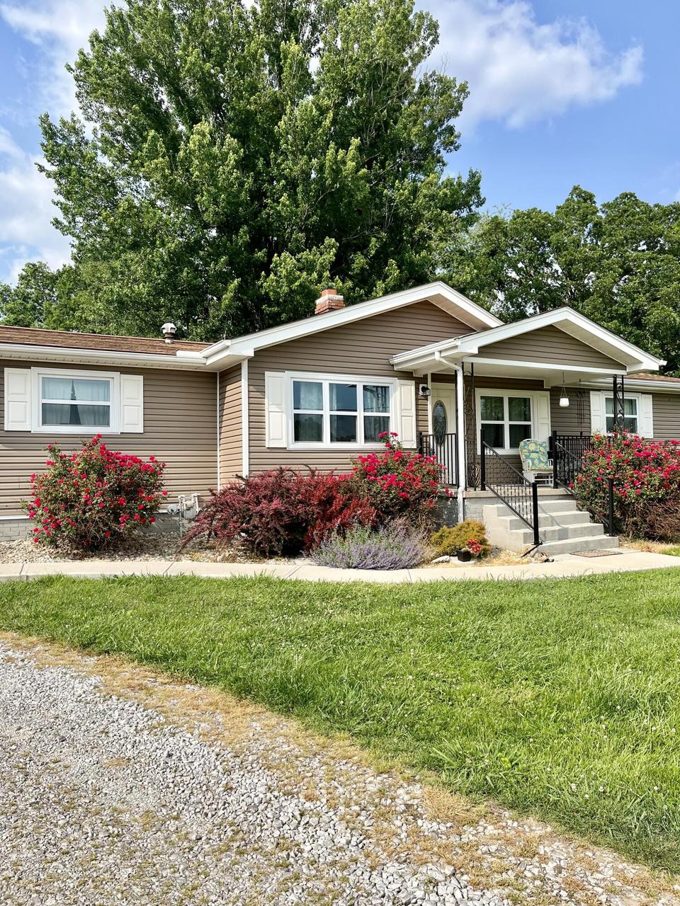 1908 Barton Mill Rd, Corbin, KY 40701 20 Photos MLS 23010434 Movoto