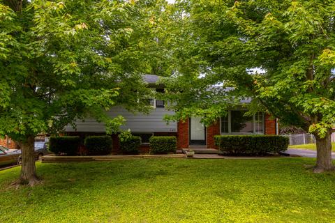 648 Kingston Rd, Lexington, KY 40505
