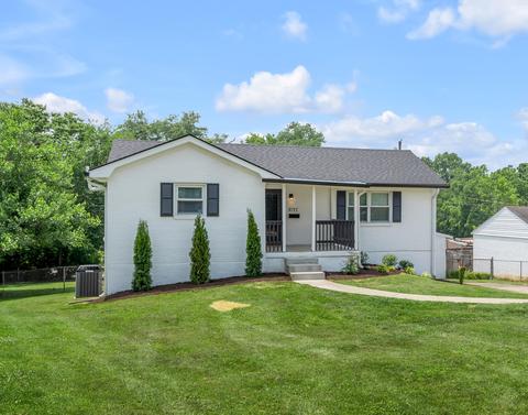 3757 Temple Dr, Lexington, KY 40517