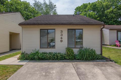3349 Royal Wood Rd, Lexington, KY 40515