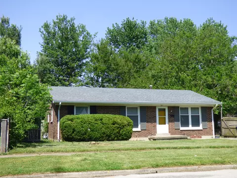 385 Nottingham Rd, Lexington, KY 40517