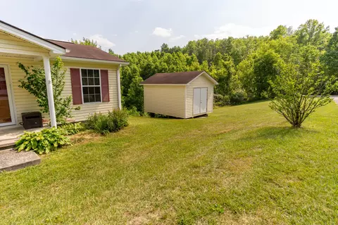 1370 Leger Fork Rd, Tyner, KY 40486 photo 3