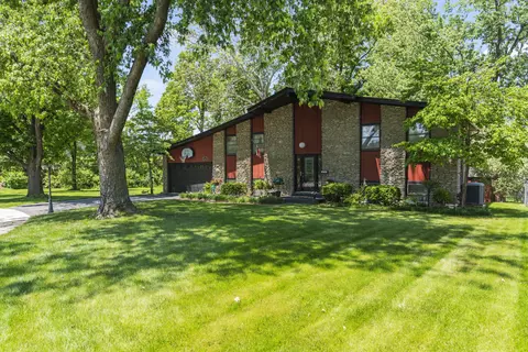 3425 Crimson King Ct, Lexington, KY 40517