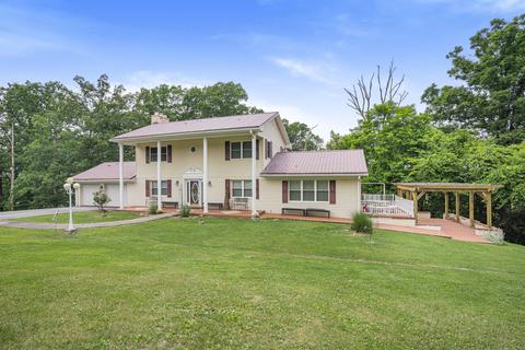 1410 Fairhill Dr, Ashland, KY 41101