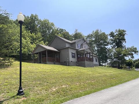 282 Sunshine Dr, Williamsburg, KY 40769