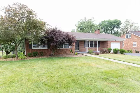 204 Hickory Hill Dr, Nicholasville, KY 40356