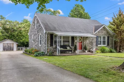 503 Freeman Dr, Lexington, KY 40505