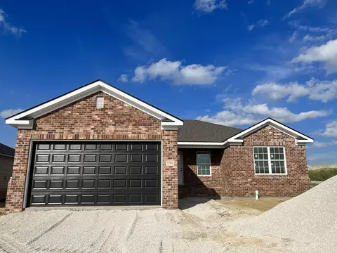133 Stillwater Dr, Berea, KY 40403