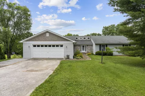2910 Hifner Rd, Versailles, KY 40383