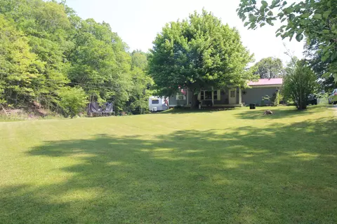 190 Will Lindon Br, Campton, KY 41301 photo 2