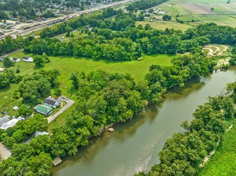 434 Goodwin Ave, Irvine, KY 40336 photo 2