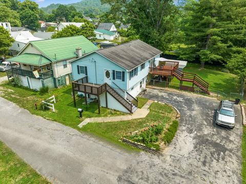 434 Goodwin Ave, Irvine, KY 40336 photo 3