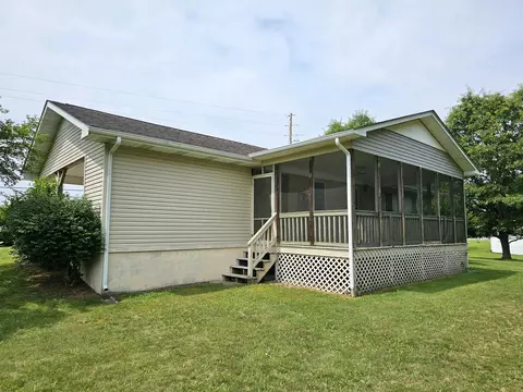 2590 Level Green Rd, Corbin, KY 40701 photo 2