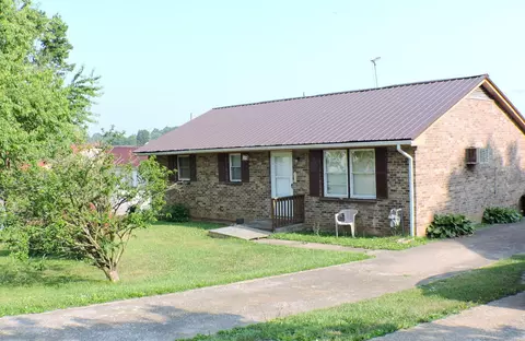 300 Ashgrove Dr, Mount Sterling, KY 40353