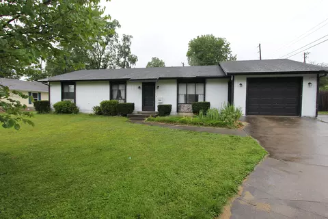 114 Evergreen Dr, Lawrenceburg, KY 40342