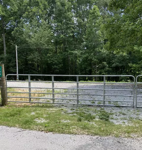 150 4 Oaks, East Bernstadt, KY 40729